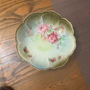 Vintage Floral Decorative Plate with Gold Trim